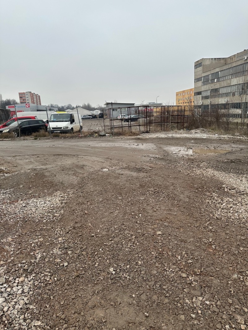 Дава под Наем МЯСТО в град София, СПЗ Модерно предградие - 1000 кв.м / 1 000 € » 1 955.83 лв., АСТРА