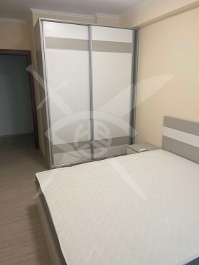 3-стаен град Варна, Колхозен пазар 5