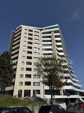 2 quartos Briz, Varna