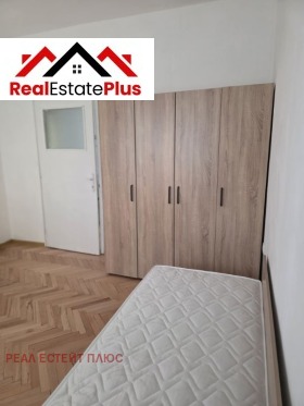 ����� ���� ��� ���� 3-�����,���� ������, ���������>