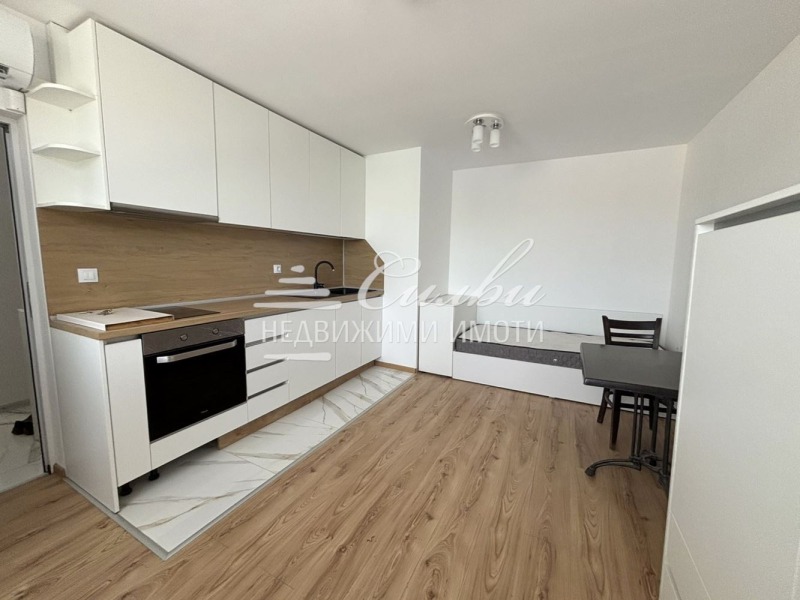 Дава под наем  1-стаен град Шумен , Тракия , 30 кв.м | 83369725