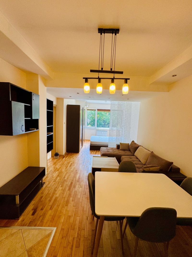 Zu vermieten  1 Schlafzimmer Sofia , Zentar , 60 qm | 32382054 - Bild [2]