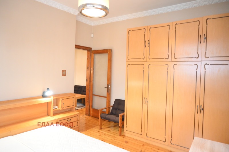 Дава под наем 2-СТАЕН, гр. София, Център, снимка 11 - Апартаменти - 53068269