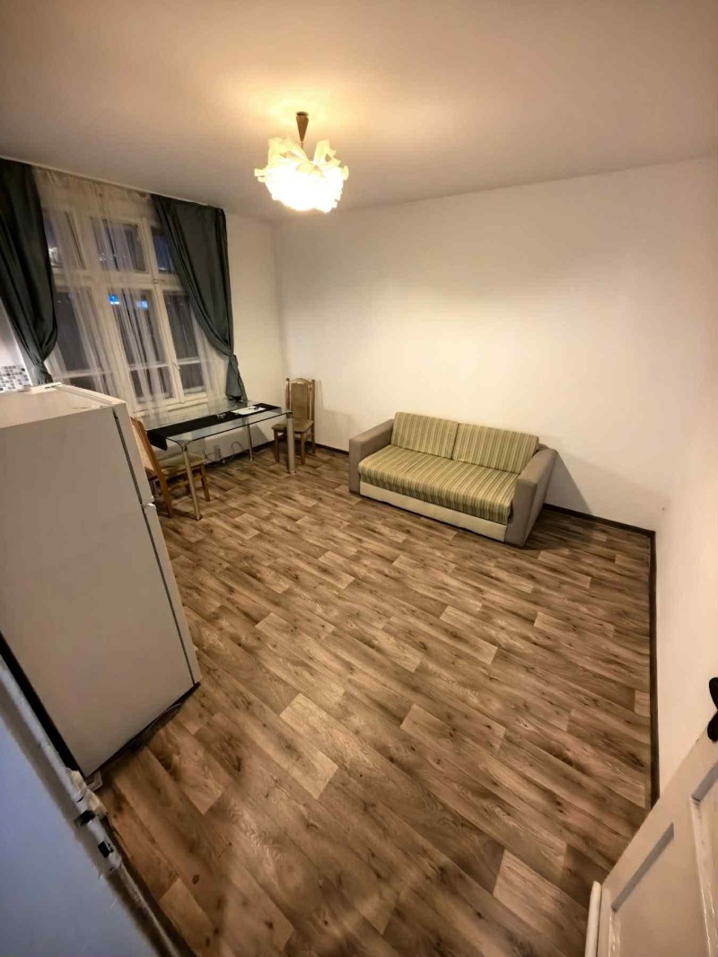 Til leje  Hus Sofia , Meditsinska akademiya , 48 kvm | 31123902