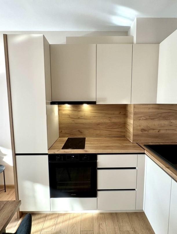 Do wynajęcia  1 sypialnia Sofia , Malinowa dolina , 65 mkw | 42808894 - obraz [4]