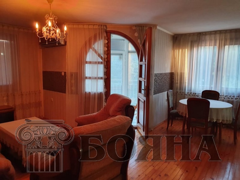 De inchiriat  2 dormitoare Ruse , Țentâr , 108 mp | 34755816 - imagine [2]