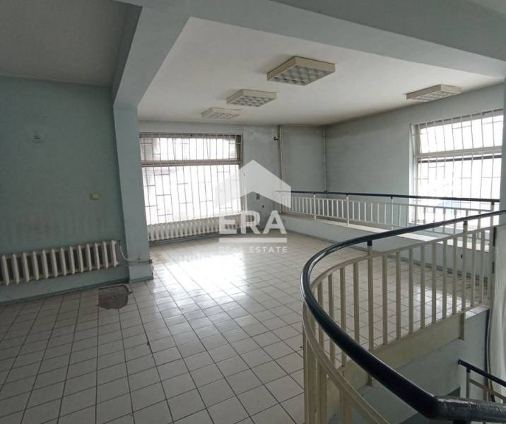 Дава под Наем МАГАЗИН | Imot.bg — изображение 1