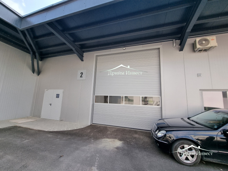 K pronájmu  Průmyslová budova Plovdiv , Industrialna zona - Jug , 655 m2 | 26607329