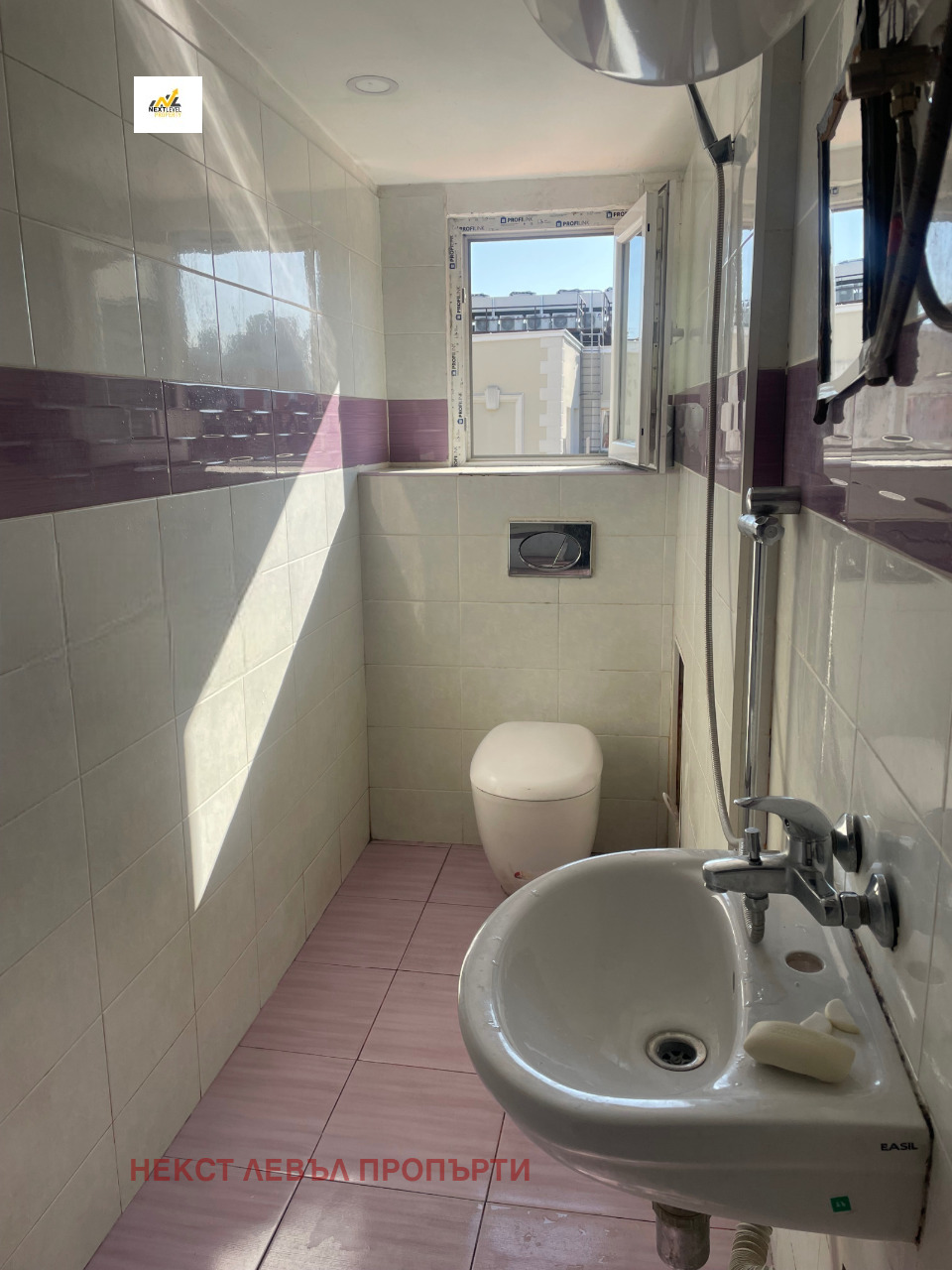 Дава под наем АТЕЛИЕ, ТАВАН, гр. София, Докторски паметник, снимка 2 - Апартаменти - 53897144