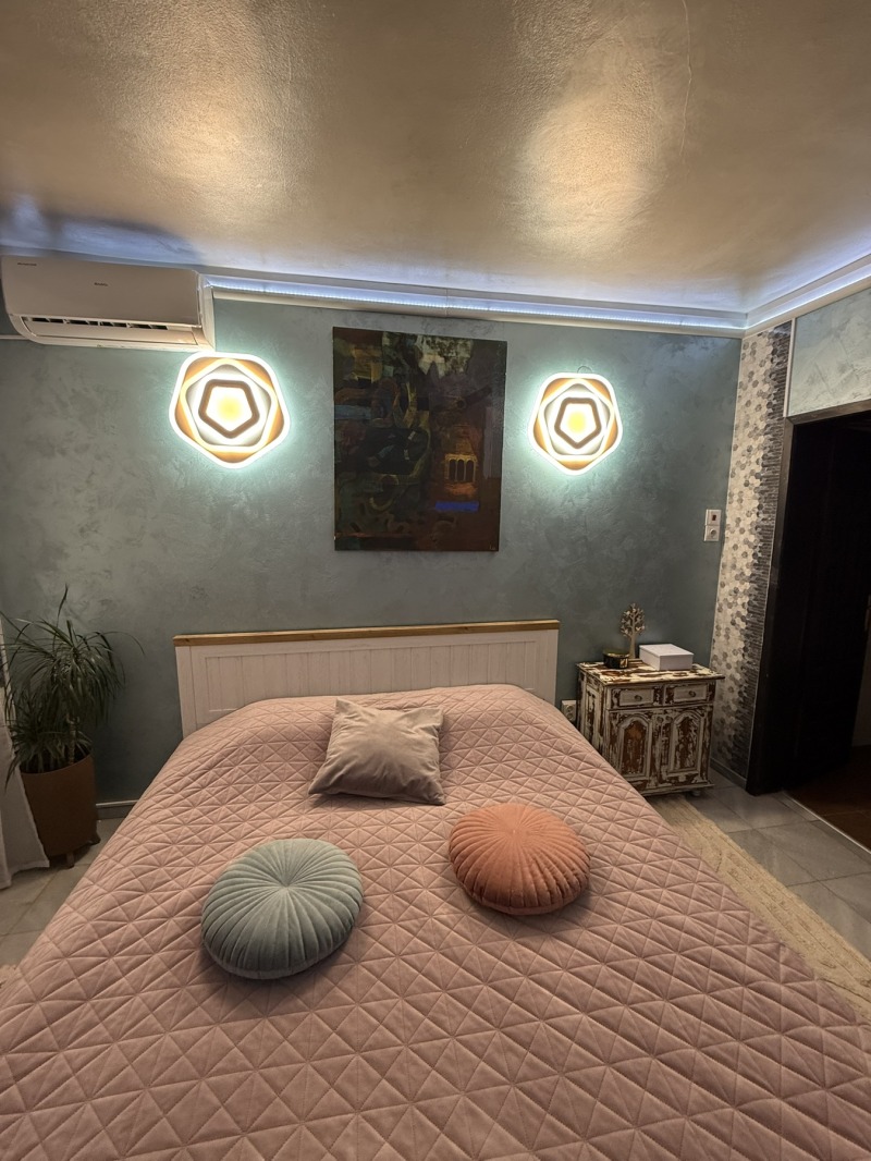 Дава под Наем 1-СТАЕН в град Пловдив, Център - 37 кв.м / 440 € » 860.57 лв., РИНЕКС РЕВОЛЮШЪН