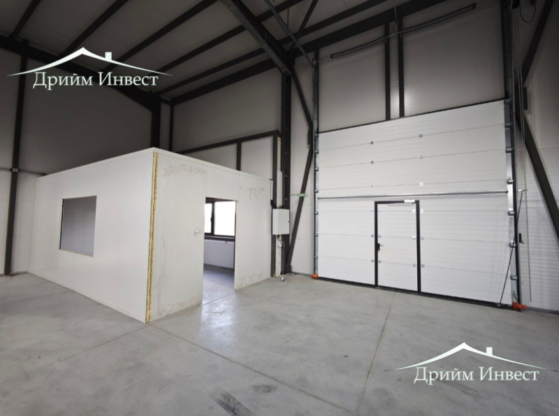 Дава под наем ПРОМ. ПОМЕЩЕНИЕ, гр. Пловдив, Индустриална зона - Юг, снимка 3 - Производствени сгради - 49447894