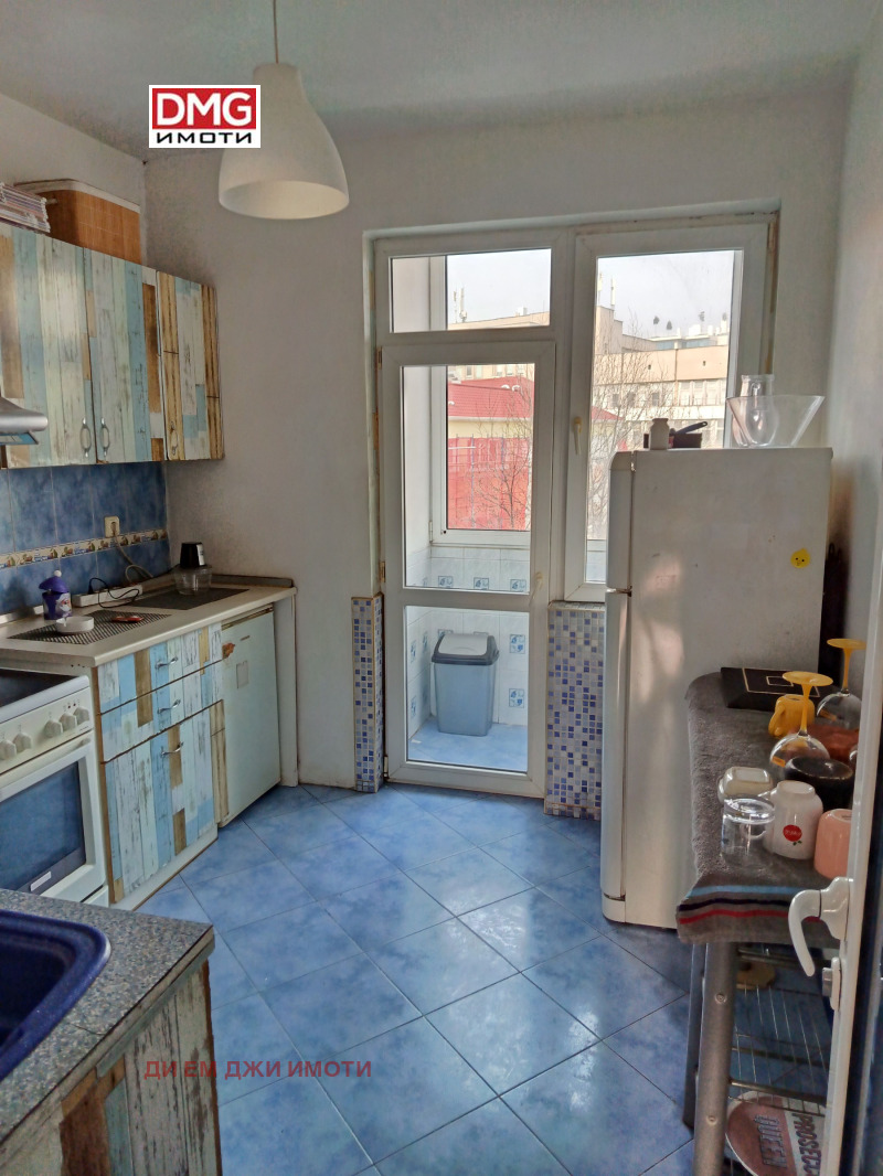 Дава под наем 2-СТАЕН, гр. София, Оборище, снимка 8 - Апартаменти - 53437677