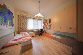 2 Schlafzimmer Zentar, Sofia 15