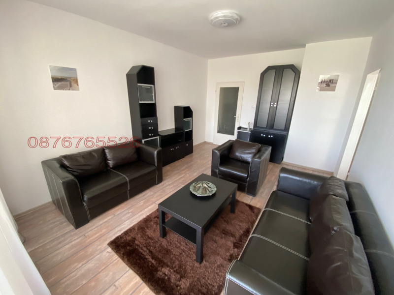 Дава под Наем 3-СТАЕН в град Перник, Изток - 86 кв.м / 410 € » 801.89 лв.