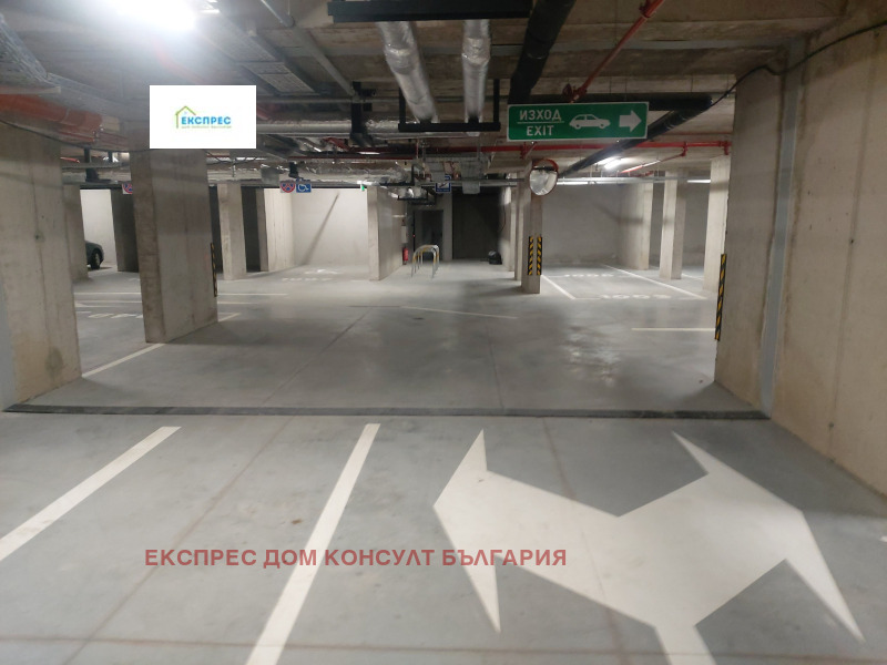 Издаје се  Гараге Софија , Славија , 28 м2 | 67915611 - слика [4]