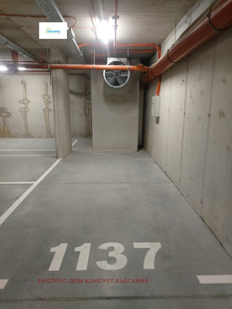 Издаје се  Гараге Софија , Славија , 28 м2 | 67915611 - слика [2]