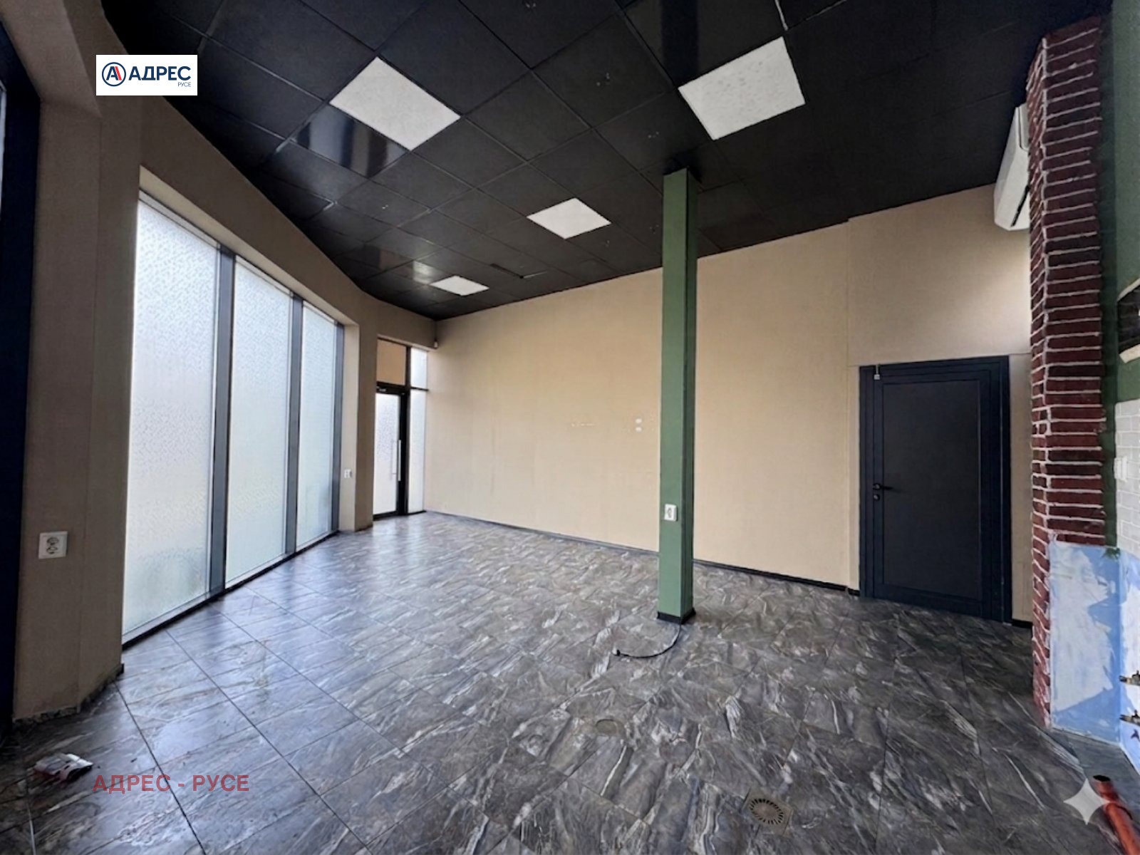 Дава под наем МАГАЗИН, гр. Русе, Родина 1, снимка 2 - Магазини - 53454494