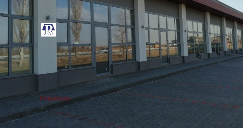 Дава под Наем МАГАЗИН в град Пловдив, Индустриална зона - Юг - 70 кв.м / 613.55 € » 1 200 лв., РУБИКОН