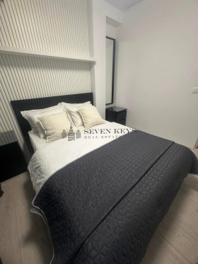 2 Schlafzimmer Briz, Warna 8