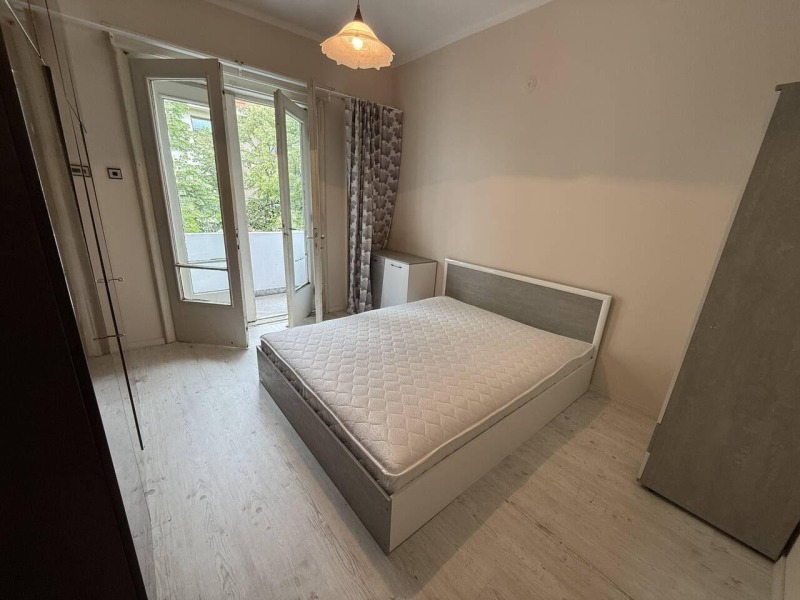 Til leie  2 soverom Burgas , Tsentar , 91 kvm | 31864160