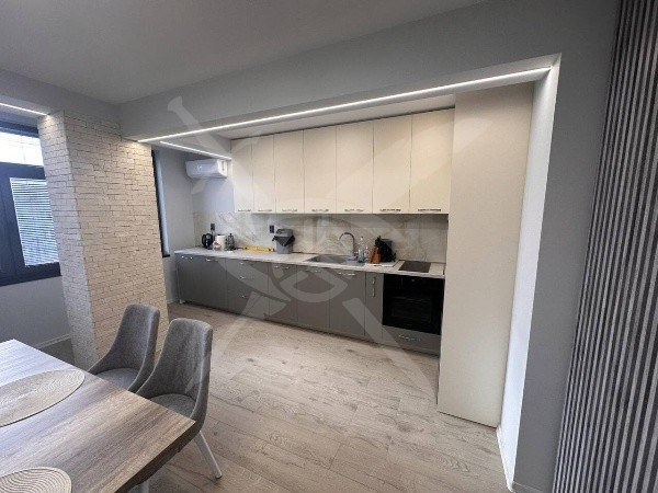 Дава под наем МНОГОСТАЕН, гр. Айтос, област Бургас, снимка 3 - Апартаменти - 53952811