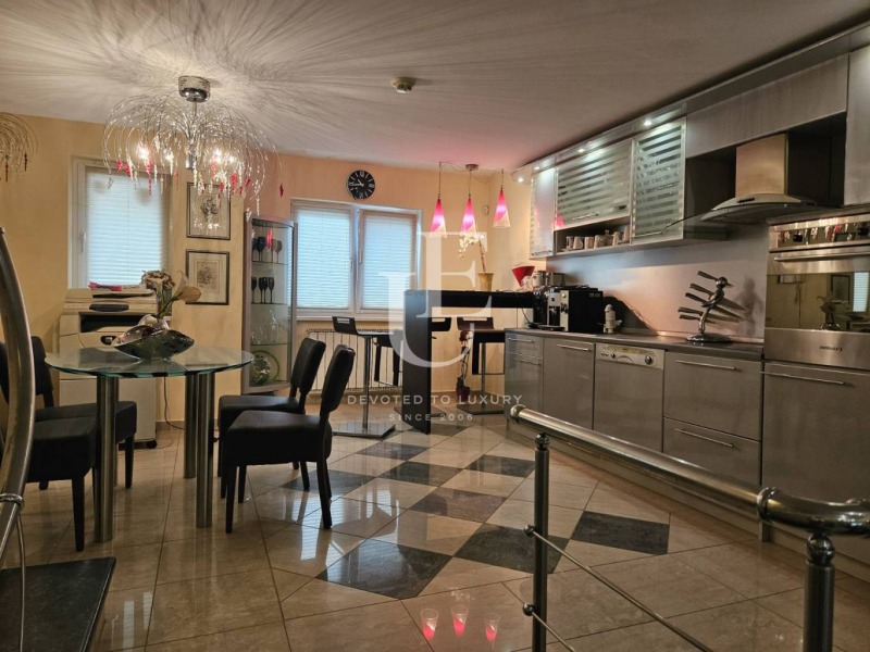 För uthyrning  Hus Sofia , Manastirski livadi , 213 kvm | 97357395