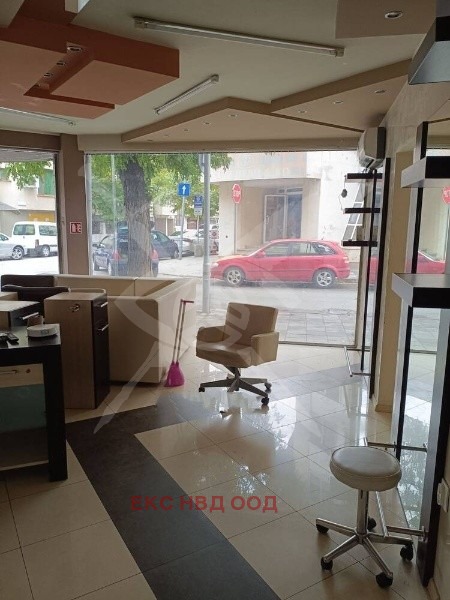 Дава под наем МАГАЗИН, гр. Пловдив, Кършияка, снимка 2 - Магазини - 52319184