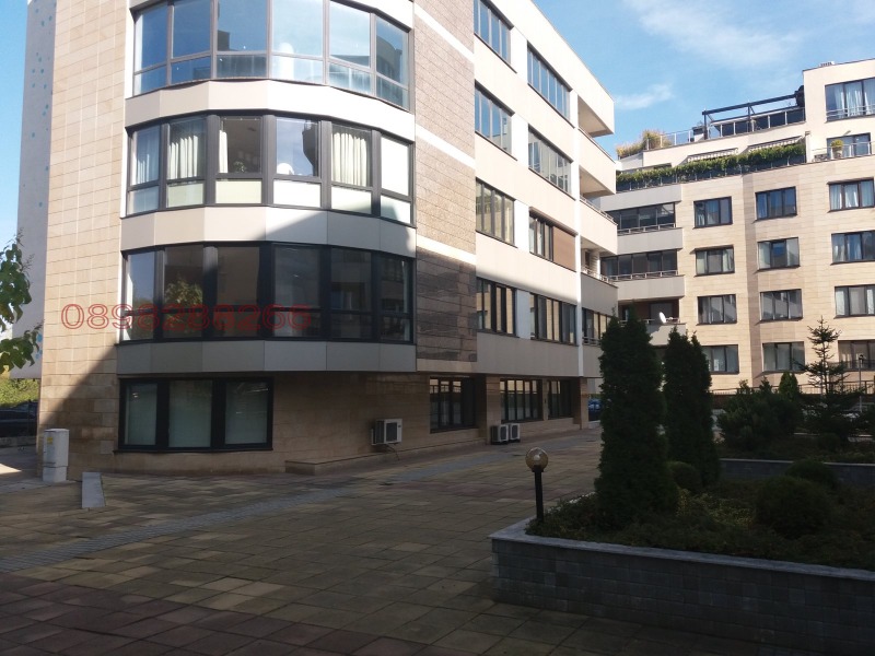 Издаје се  2 спаваће собе Софија , Лозенец , 150 м2 | 31361807 - слика [13]