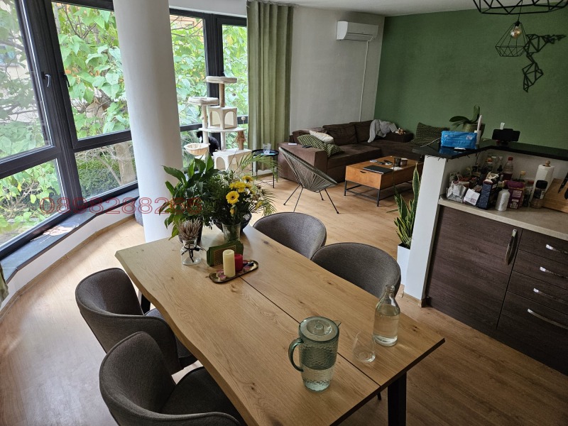 Издаје се  2 спаваће собе Софија , Лозенец , 150 м2 | 31361807 - слика [2]