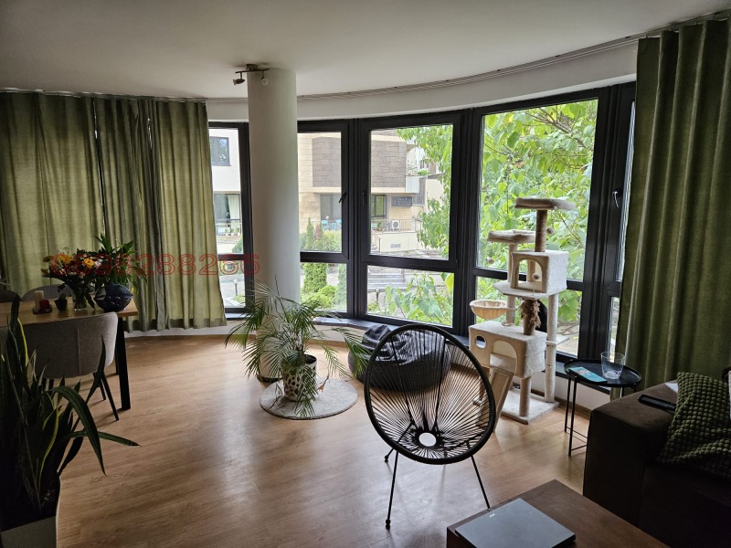 Издаје се  2 спаваће собе Софија , Лозенец , 150 м2 | 31361807