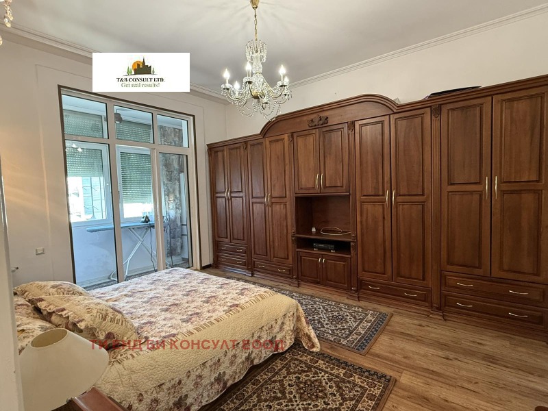 För uthyrning  3 sovrum Sofia , Centar , 150 kvm | 44948273 - bild [13]