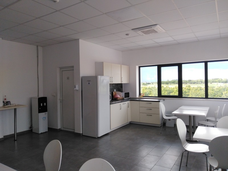 Дава под наем ПРОМ. ПОМЕЩЕНИЕ, гр. Пловдив, Южна дъга, снимка 10 - Производствени сгради - 53514955