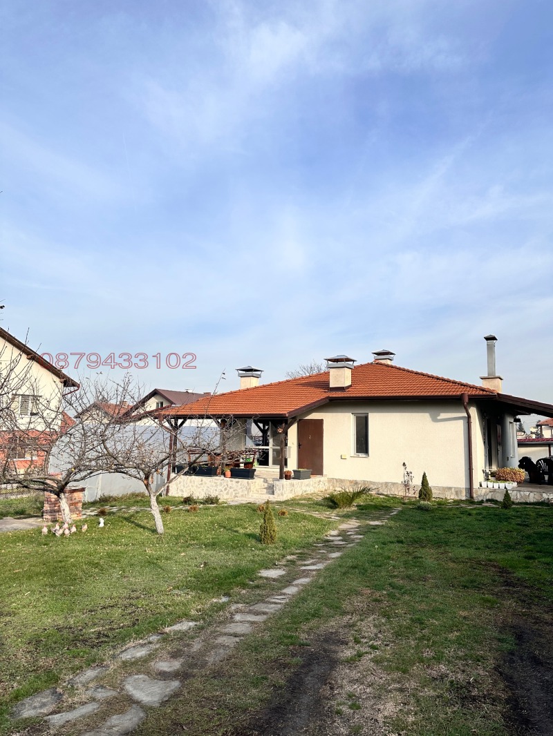 Дава под наем ЕТАЖ ОТ КЪЩА, гр. София, Филиповци