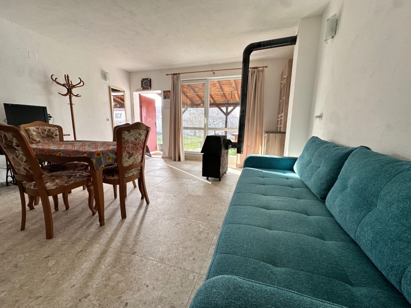 Дава под наем ЕТАЖ ОТ КЪЩА, гр. София, Филиповци, снимка 2 - Етаж от къща - 53035350