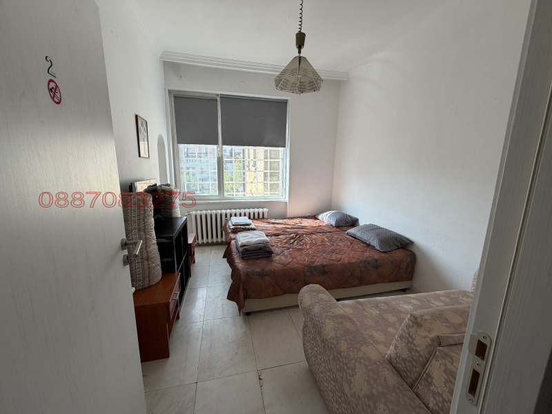 Дава под наем СТАЯ, гр. София, Център, снимка 2 - Стаи под наем - 52844540