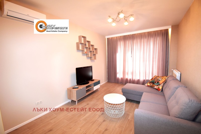 Дава под наем 3-СТАЕН, гр. София, Център