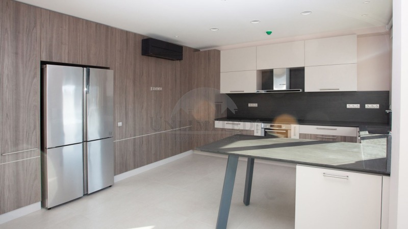 For Rent  3+ bedroom Sofia , Iztok , 320 sq.m | 98286498 - image [2]