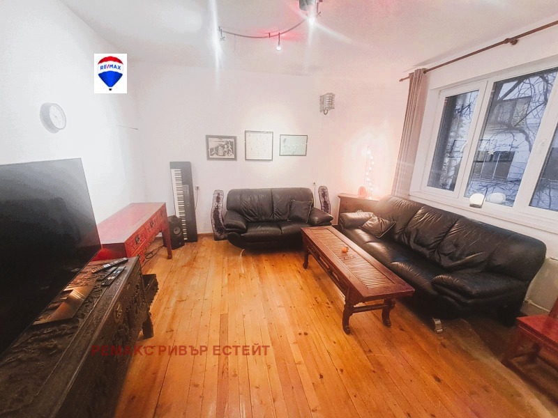 Дава под Наем 3-СТАЕН в град Русе, Център - 100 кв.м / 500 € » 977.92 лв., РЕМАКС РИВЪР ЕСТЕЙТ