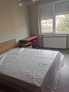 1 υπνοδωμάτιο ΤΣενταρ, Ρυσε 16