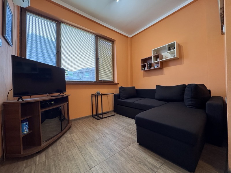 A louer  1 chambre Bourgas , Tsentar , 70 m² | 75893585