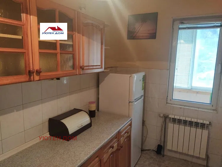 Дава под наем ЕТАЖ ОТ КЪЩА, гр. Шумен, Томбул джамия, снимка 5 - Етаж от къща - 52444209