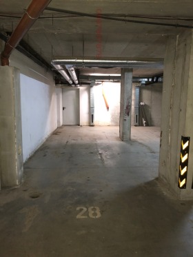 Parkeringsplads Studentski grad, Sofia 1