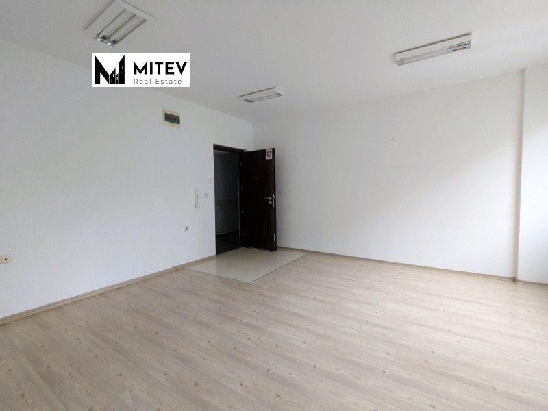 Дава под наем ОФИС, гр. Пловдив, Център, снимка 2 - Офиси - 53440038