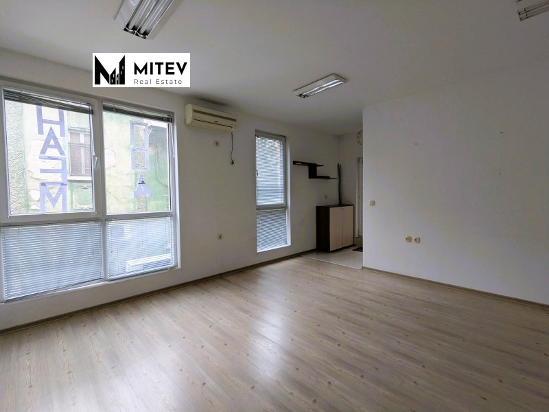 Дава под наем ОФИС, гр. Пловдив, Център