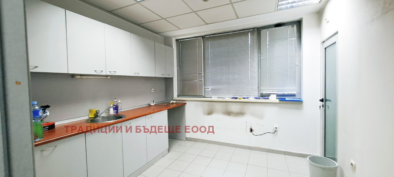 Дава под наем МАГАЗИН, гр. София, Център, снимка 13 - Магазини - 53466847