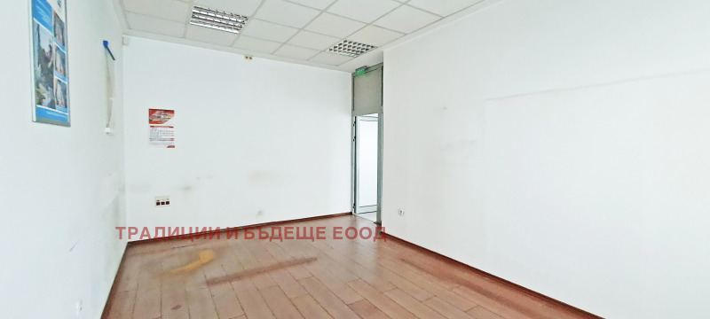 Дава под наем МАГАЗИН, гр. София, Център, снимка 11 - Магазини - 53466847