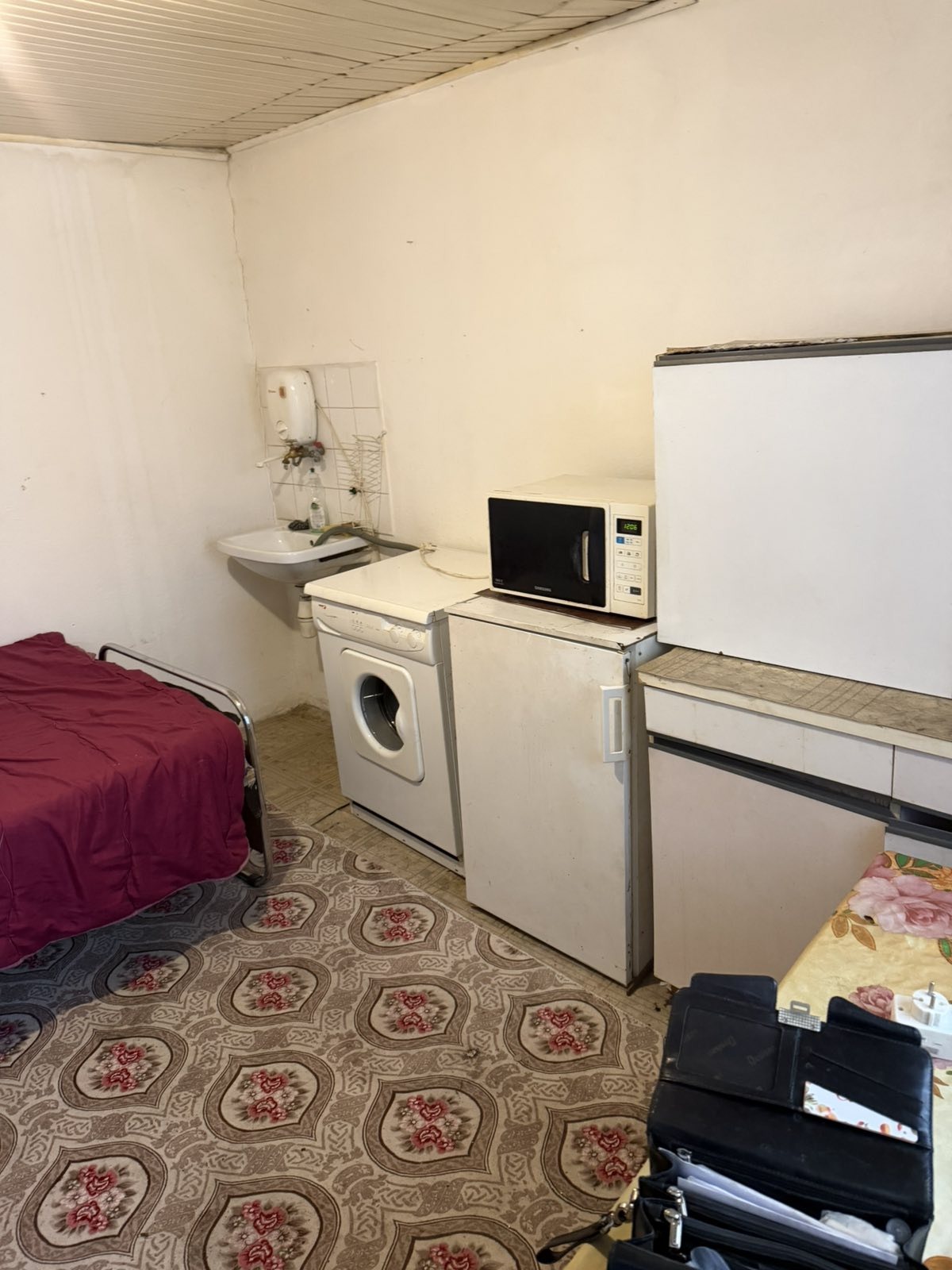 Дава под наем 1-СТАЕН, гр. Пловдив, Кючук Париж, снимка 3 - Апартаменти - 53946966