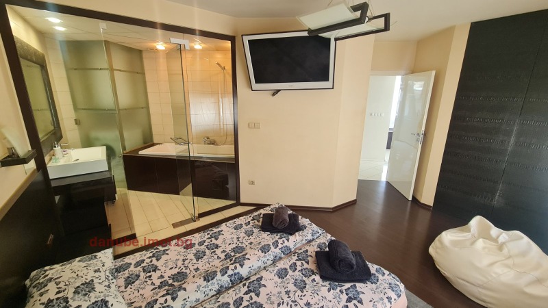 Дава под наем  2-стаен град Русе , Център , 65 кв.м | 23936101 - изображение [9]