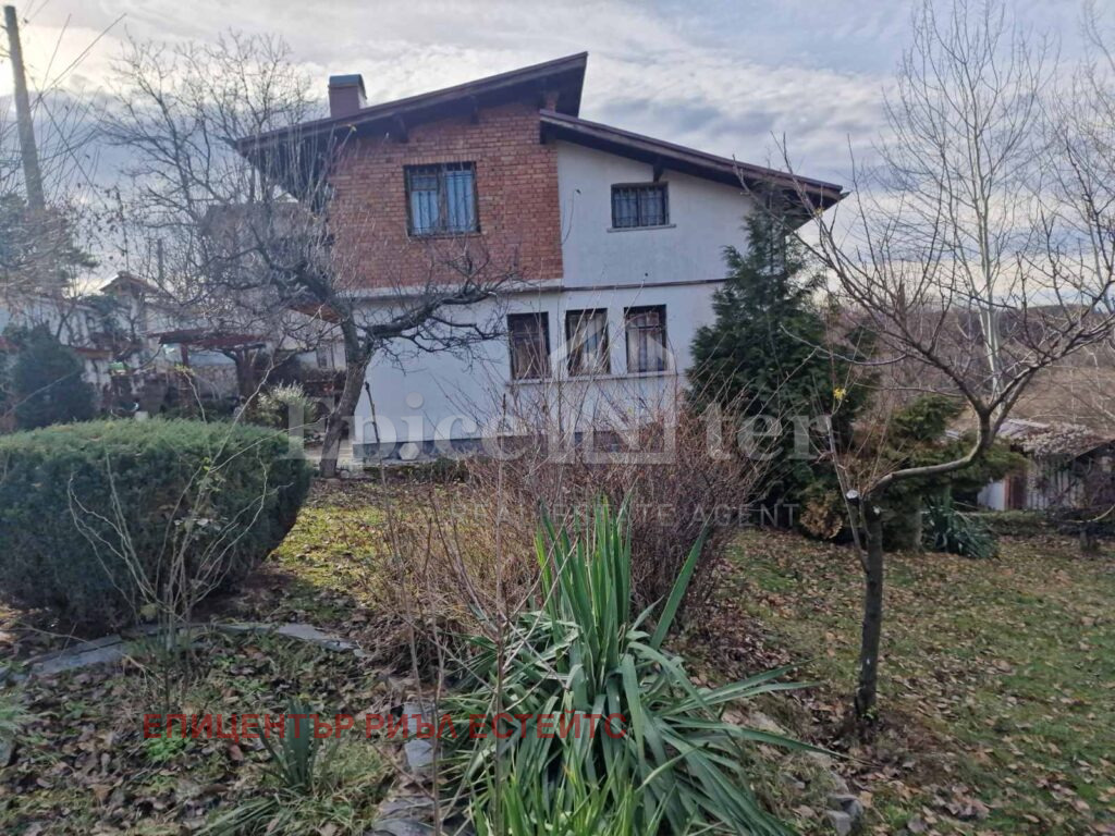 Дава под наем КЪЩА, с. Рударци, област Перник, снимка 2 - Къщи - 54688724