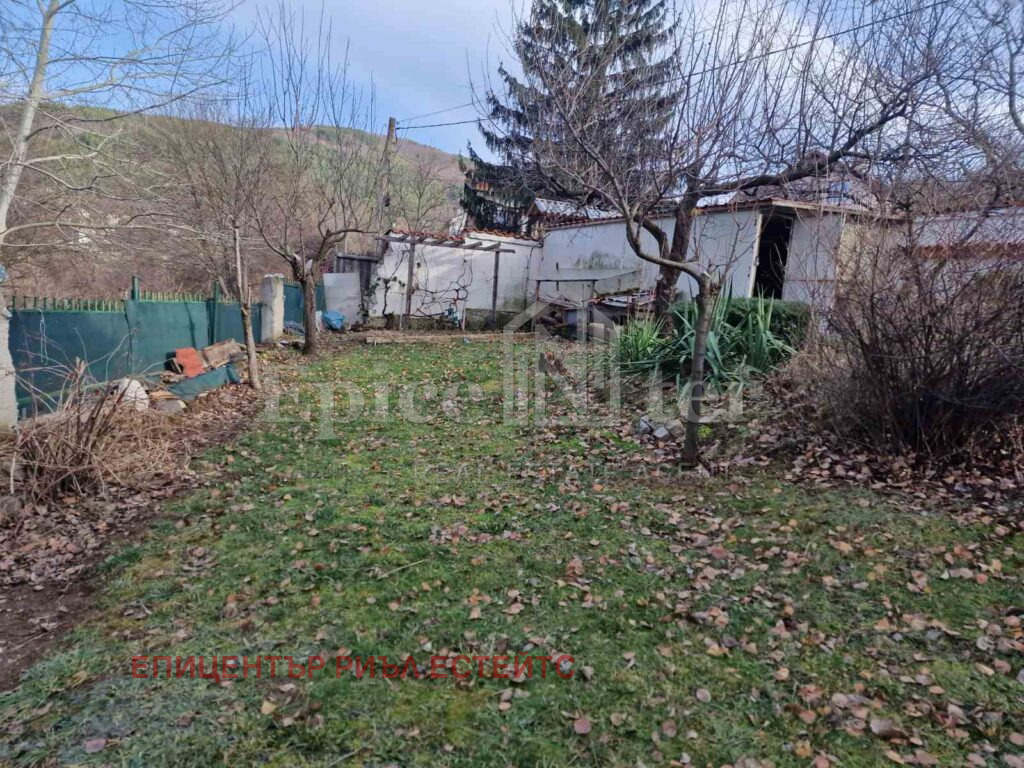 Дава под наем КЪЩА, с. Рударци, област Перник, снимка 4 - Къщи - 54688724